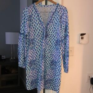 Lilly Pulitzer Blue&White pineapple print SizeM